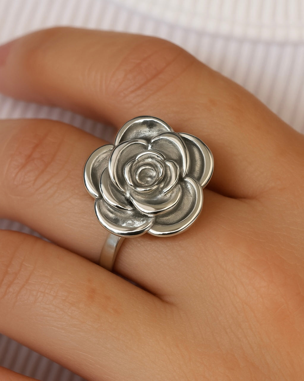 ANELLO MILLION ROSES