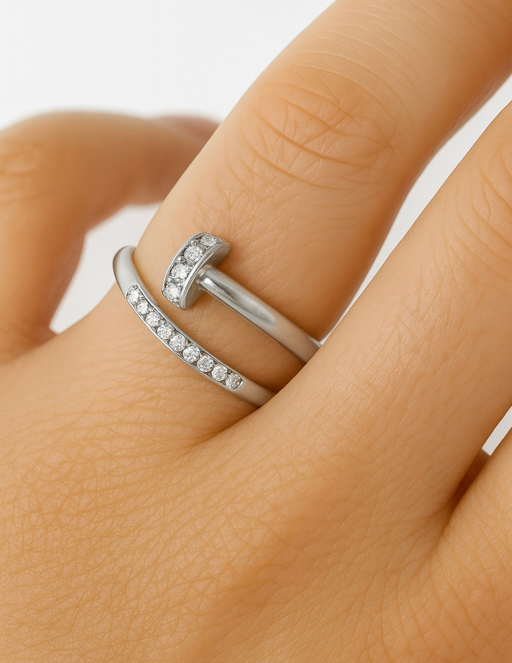 ANELLO CHIODO